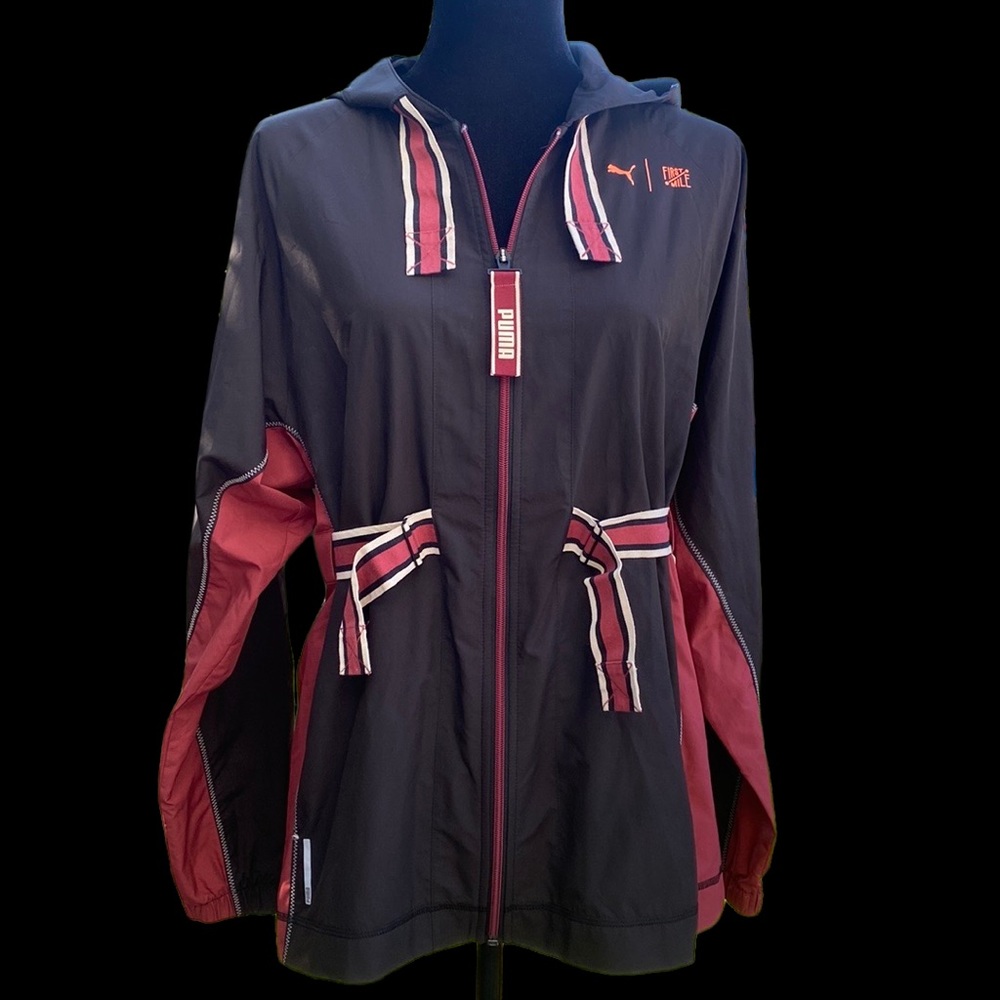 Puma light Jacket! Size S